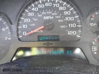 2005 Chevrolet TrailBlazer LT with VIN 1GNDT13S452289799, listed as a IAAI auction lot 41673167 with 198,709 mi miles. Bid and sale history available at carsss.com. Image 7.
