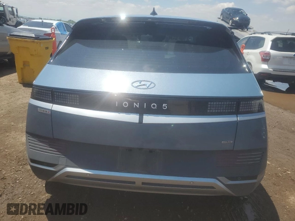 2024 Hyundai Ioniq 5 SE z VIN KM8KMDDF9RU330563, wystawiony jako Copart lot #59802775 z przebiegiem 7 689 mil mil oraz Szkoda całkowita • Salvage title. Historia ofert i sprzedaży dostępna na DreamBid. Obrazek 6.