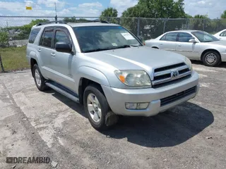 2005 Toyota 4Runner SR5 with VIN JTEBU14R150056589, listed as a IAAI auction lot 42077670 with 115,900 mi miles. Bid and sale history available at carsss.com. Image 1.