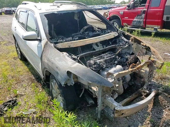2017 Jeep Cherokee Limited z VIN 1C4PJMDB8HW511348, wystawiony jako Copart lot #60430415 z przebiegiem Nie podano mil oraz Nie do naprawy • Non repairable. Historia ofert i sprzedaży dostępna na DreamBid. Obrazek 13.