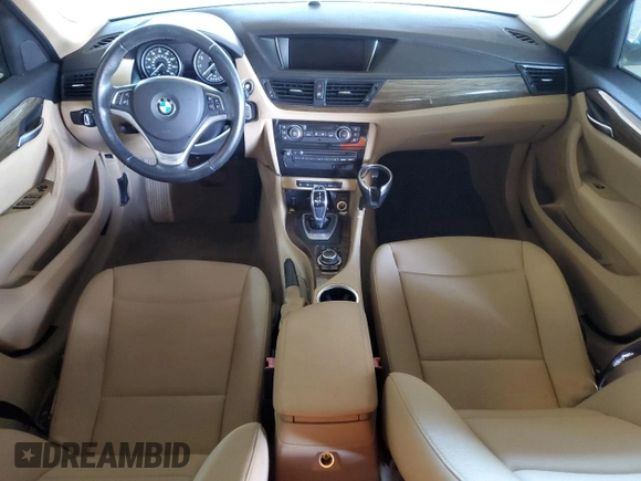2013 BMW X1 28i with VIN WBAVM1C53DVW42208, listed as a Copart auction lot 47600085 with 230,984 mi miles and Clean Title. Bid and sale history available at carsss.com. Image 8.