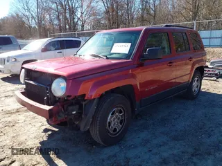 2015 Jeep Patriot Sport with VIN 1C4NJPBB7FD305149, listed as a IAAI auction lot 41643763 with 227,781 mi miles and . Bid and sale history available at carsss.com. Image 2.