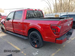 2024 Ford F-150 z VIN 1FTFW7LD0RFA90275, wystawiony jako IAAI lot #42030224 z przebiegiem Nie podano mil oraz . Historia ofert i sprzedaży dostępna na DreamBid. Obrazek 3.