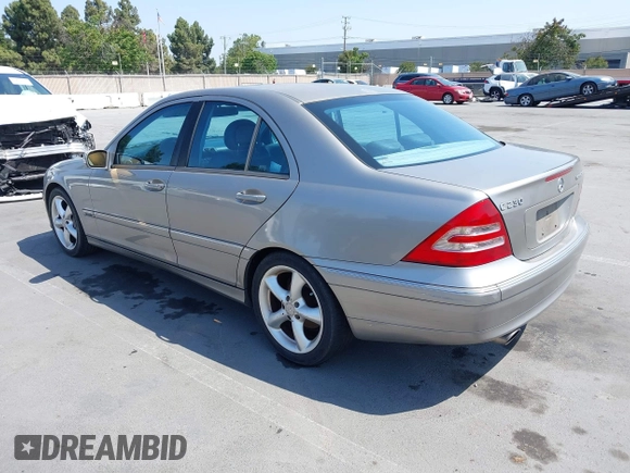 2004 Mercedes-Benz C 230 Kompressor with VIN WDBRF40J64F508593, listed as a IAAI auction lot 42454790 with Not provided miles and . Bid and sale history available at DreamBid. Image 3.