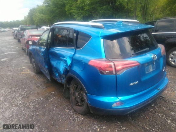 2016 Toyota RAV4 LE with VIN JTMBFREV8GJ102148, listed as a IAAI auction lot 39885095 with 131,835 mi miles. Bid and sale history available at carsss.com. Image 3.