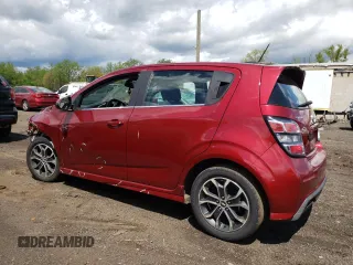 2017 Chevrolet Sonic LT z VIN 1G1JD6SH0H4128217, wystawiony jako Copart lot #55092485 z przebiegiem 41 545 mil mil oraz Szkoda całkowita • Salvage title. Historia ofert i sprzedaży dostępna na DreamBid. Obrazek 2.