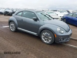 2018 Volkswagen Beetle SE with VIN 3VWJD7AT2JM710412, listed as a IAAI auction lot 41868455 with 1 mi miles. Bid and sale history available at carsss.com. Image 1.