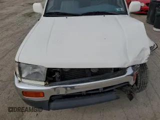 1996 Toyota 4Runner SR5 с VIN JT3GN86RXT0003713, выставлен на аукционе Copart как лот 52396935 с пробегом 155 891 миль миль и Списание • Salvage title. История ставок и продаж доступна на DreamBid. Изображение 12.