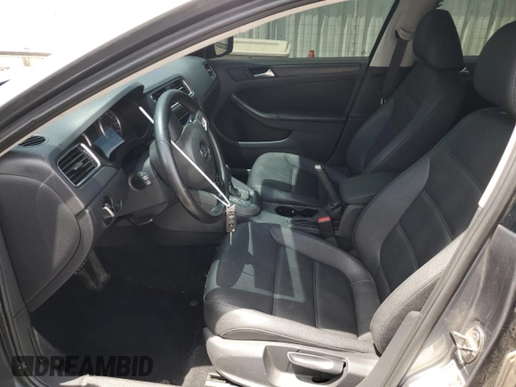 2012 Volkswagen Jetta SE z VIN 3VWDX7AJXCM396871, wystawiony jako Copart lot #57594565 z przebiegiem 45 604 mil mil oraz Szkoda całkowita • Salvage title. Historia ofert i sprzedaży dostępna na DreamBid. Obrazek 7.