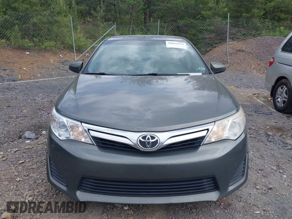 2012 Toyota Camry L with VIN 4T1BF1FK2CU594413, listed as a IAAI auction lot 42094133 with 170,694 mi miles. Bid and sale history available at carsss.com. Image 12.