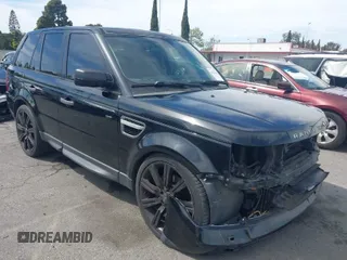 2008 Land Rover Range Rover Sport HSE with VIN SALSF25408A146556, listed as a IAAI auction lot 41935742 with 157,717 mi miles. Bid and sale history available at carsss.com. Image 1.