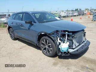 2025 Toyota Crown XLE z VIN JTDACAAJ6S3016620, wystawiony jako IAAI lot #42024734 z przebiegiem 5492 mil mil oraz . Historia ofert i sprzedaży dostępna na DreamBid. Obrazek 1.