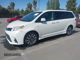 2019 Toyota Sienna XLE z VIN 5TDDZ3DC1KS224861, wystawiony jako IAAI lot #42093799 z przebiegiem 68 651 mil mil oraz . Historia ofert i sprzedaży dostępna na DreamBid. Obrazek 2.