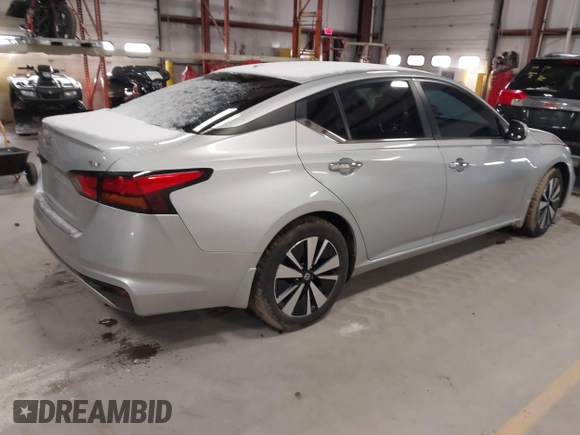 2022 Nissan Altima SV with VIN 1N4BL4DV2NN353921, listed as a IAAI auction lot 41821341 with 37,905 mi miles and . Bid and sale history available at carsss.com. Image 4.