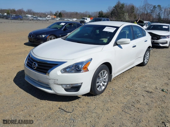 2015 Nissan Altima 2.5 with VIN 1N4AL3AP1FC472617, listed as a IAAI auction lot 41886849 with 67,395 mi miles. Bid and sale history available at carsss.com. Image 2.