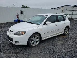 2008 Mazda 3 S Grand Touring z VIN JM1BK344581133151, wystawiony jako Copart lot #60129985 z przebiegiem 137 141 mil mil oraz Czysty tytuł • Clean title. Historia ofert i sprzedaży dostępna na DreamBid. Obrazek 1.