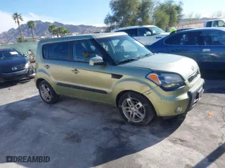 2011 Kia Soul ! with VIN KNDJT2A28B7344175, listed as a IAAI auction lot 41894867 with 198,276 mi miles. Bid and sale history available at carsss.com. Image 1.