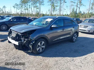 2017 Kia Niro FE with VIN KNDCB3LC7H5082788, listed as a IAAI auction lot 41429802 with 86,532 mi miles. Bid and sale history available at carsss.com. Image 17.