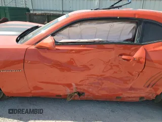 2010 Chevrolet Camaro 2SS z VIN 2G1FT1EWXA9171262, wystawiony jako Copart lot #53199605 z przebiegiem Nie podano mil oraz Szkody całkowita. Historia ofert i sprzedaży dostępna na DreamBid. Obrazek 7.