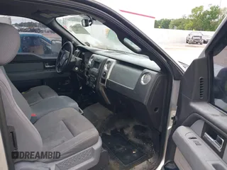 2013 Ford F-150 XL z VIN 1FTFX1EFXDFA24964, wystawiony jako IAAI lot #40585632 z przebiegiem Nie podano mil oraz . Historia ofert i sprzedaży dostępna na DreamBid. Obrazek 5.