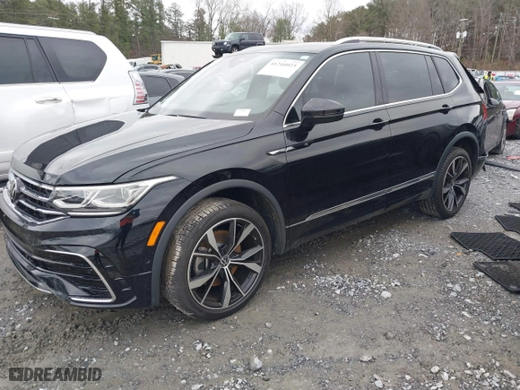 2022 Volkswagen Tiguan SEL R-Line with VIN 3VV4B7AX0NM177167, listed as a IAAI auction lot 41244023 with 16,312 mi miles. Bid and sale history available at carsss.com. Image 2.