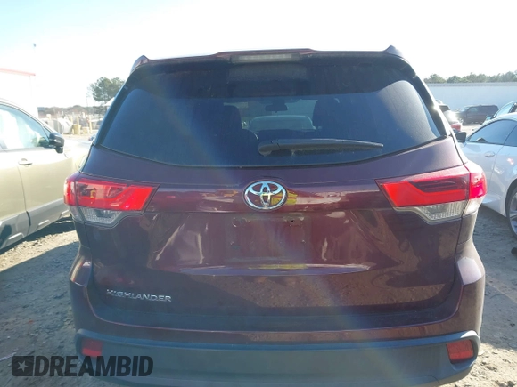 2018 Toyota Highlander LE z VIN 5TDZARFH2JS040424, wystawiony jako IAAI lot #41153516 z przebiegiem 112 246 mil mil oraz . Historia ofert i sprzedaży dostępna na DreamBid. Obrazek 16.