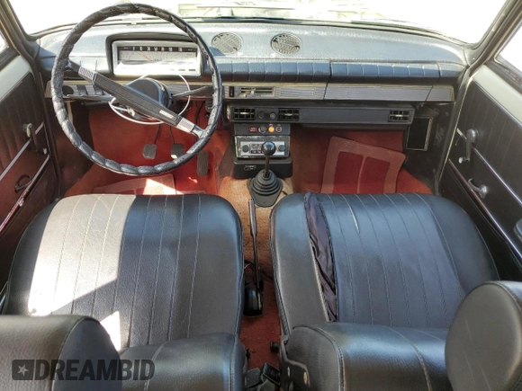 1972 FIAT 124 Spider z VIN 124AF11153835, wystawiony jako Copart lot #51018545 z przebiegiem 58 389 mil mil oraz Szkoda całkowita • Salvage title. Historia ofert i sprzedaży dostępna na DreamBid. Obrazek 8.