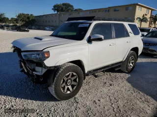 2021 Toyota 4Runner TRD Off Road with VIN JTEPU5JR6M5864259, listed as a Copart auction lot 83344384 with 106,045 mi miles and Salvage Title. Bid and sale history available at carsss.com. Image 1.