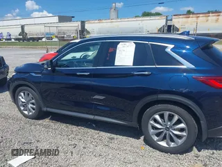 2022 Infiniti QX50 Luxe z VIN 3PCAJ5BA9NF108288, wystawiony jako IAAI lot #42646497 z przebiegiem 65 145 mil mil oraz . Historia ofert i sprzedaży dostępna na DreamBid. Obrazek 14.