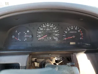 1994 Nissan Frontier XE z VIN 1N6SD16S6RC376979, wystawiony jako Copart lot #45375355 z przebiegiem 271 128 mil mil oraz Szkoda całkowita • Salvage title. Historia ofert i sprzedaży dostępna na DreamBid. Obrazek 9.