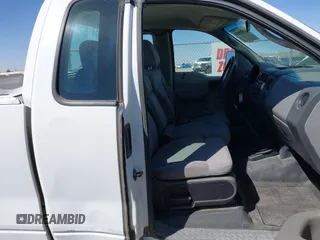 2005 Ford F-150 XL with VIN 1FTRF12285NB63743, listed as a IAAI auction lot 41836920 with 251,070 mi miles. Bid and sale history available at carsss.com. Image 5.