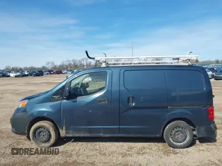 2019 Nissan NV200 S z VIN 3N6CM0KN2KK700069, wystawiony jako IAAI lot #41746942 z przebiegiem 89 931 mil mil oraz . Historia ofert i sprzedaży dostępna na DreamBid. Obrazek 14.