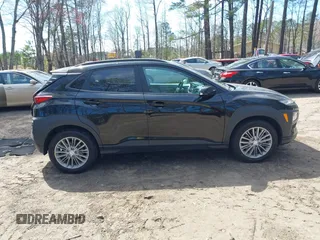 2020 Hyundai Kona SEL with VIN KM8K2CAA0LU401200, listed as a IAAI auction lot 41883466 with 47,796 mi miles and . Bid and sale history available at carsss.com. Image 13.