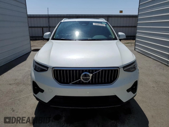 2025 Volvo XC40 Plus Bright Theme с VIN YV4L12UE8S2505753, выставлен на аукционе Copart как лот 60558845 с пробегом 3 688 миль миль и Чистый • Clean title. История ставок и продаж доступна на DreamBid. Изображение 5.