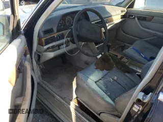 1988 Mercedes-Benz 420 with VIN WDBCA35D9JA383664, listed as a Copart auction lot 77283824 with 342,656 mi miles and Salvage Title. Bid and sale history available at carsss.com. Image 8.