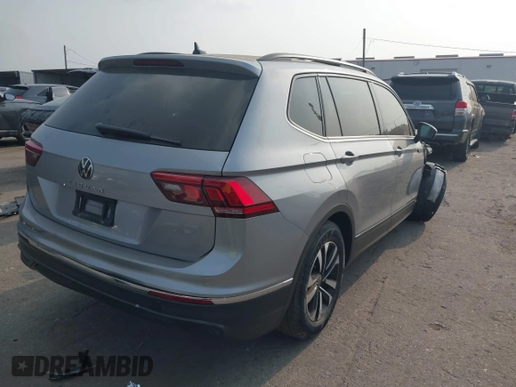 2024 Volkswagen Tiguan S with VIN 3VVRB7AX2RM185718, listed as a IAAI auction lot 42303387 with 30,761 mi miles and . Bid and sale history available at DreamBid. Image 4.