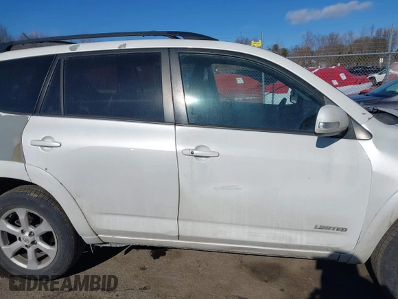 2011 Toyota RAV4 Ltd with VIN 2T3DK4DV1BW040708, listed as a IAAI auction lot 41446815 with 179,941 mi miles. Bid and sale history available at carsss.com. Image 13.