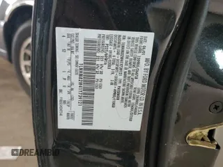 2001 Lincoln Town Car Signature z VIN 1LNHM82W41Y739121, wystawiony jako Copart lot #56738385 z przebiegiem 112 528 mil mil oraz Szkoda całkowita • Salvage title. Historia ofert i sprzedaży dostępna na DreamBid. Obrazek 12.