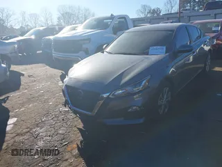2019 Nissan Altima S with VIN 1N4BL4BV7KC100457, listed as a IAAI auction lot 41682304 with 42,703 mi miles and . Bid and sale history available at carsss.com. Image 17.