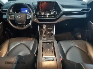 2021 Toyota Highlander XLE with VIN 5TDHZRBHXMS554620, listed as a Copart auction lot 45328635 with 67,262 mi miles and Salvage title. Bid and sale history available at DreamBid. Image 8.
