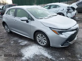 2025 Toyota Corolla Hatchback SE with VIN JTND4MBE6S3233643, listed as a IAAI auction lot 41379718 with 4,707 mi miles. Bid and sale history available at carsss.com. Image 1.