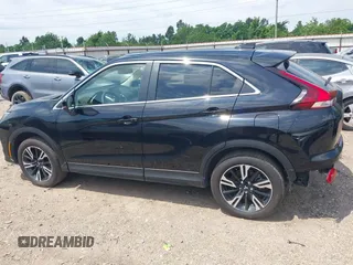2025 Mitsubishi Eclipse Cross SE z VIN JA4ATWAA5SZ004141, wystawiony jako IAAI lot #42188861 z przebiegiem 7 481 mil mil oraz . Historia ofert i sprzedaży dostępna na DreamBid. Obrazek 14.