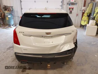 2019 Cadillac XT5 Luxury AWD z VIN 1GYKNDRS3KZ149162, wystawiony jako IAAI lot #42050088 z przebiegiem 109 364 mil mil oraz . Historia ofert i sprzedaży dostępna na DreamBid. Obrazek 16.