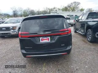 2022 Chrysler Pacifica Touring L with VIN 2C4RC1BG9NR194782, listed as a IAAI auction lot 41842410 with 76,231 mi miles and . Bid and sale history available at DreamBid. Image 16.