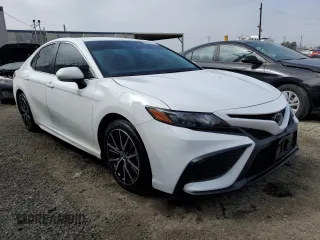 2023 Toyota Camry SE with VIN 4T1G11AK0PU779075, listed as a Copart auction lot 50642705 with 16,392 mi miles and Salvage Title. Bid and sale history available at DreamBid. Image 4.