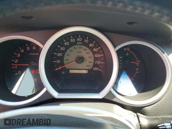 2005 Toyota Tacoma PreRunner z VIN 5TETU62N85Z040024, wystawiony jako Copart lot #57858105 z przebiegiem 199 515 mil mil oraz Czysty tytuł • Clean title. Historia ofert i sprzedaży dostępna na DreamBid. Obrazek 9.