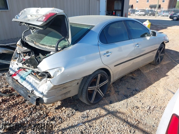 2004 Lexus ES 350 with VIN JTHBA30G440013021, listed as a IAAI auction lot 42064376 with 171,206 mi miles and . Bid and sale history available at DreamBid. Image 4.