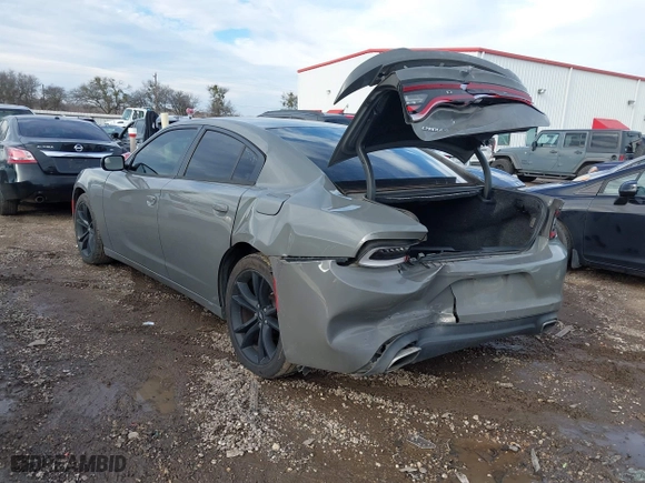 2017 Dodge Charger SE with VIN 2C3CDXBG8HH654518, listed as a IAAI auction lot 41471172 with 116,553 mi miles. Bid and sale history available at carsss.com. Image 3.