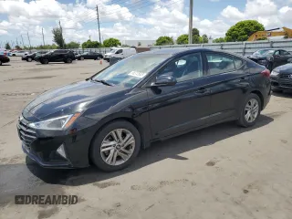 2020 Hyundai Elantra Value Edition z VIN 5NPD84LF1LH567665, wystawiony jako Copart lot #56312645 z przebiegiem 97 112 mil mil oraz Czysty tytuł • Clean title. Historia ofert i sprzedaży dostępna na DreamBid. Obrazek 1.