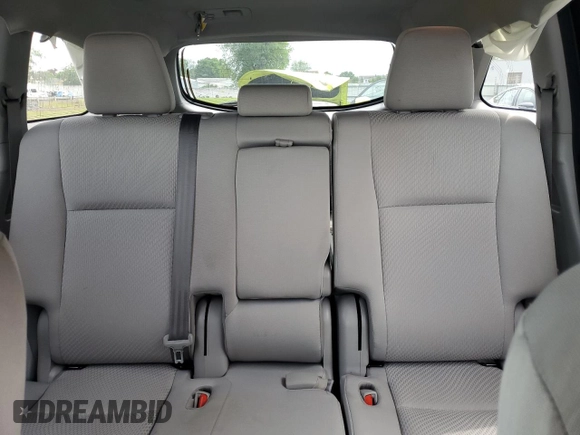 2018 Toyota Highlander LE with VIN 5TDBZRFH0JS841346, listed as a Copart auction lot 58398885 with 61,935 mi miles and Salvage title. Bid and sale history available at DreamBid. Image 10.